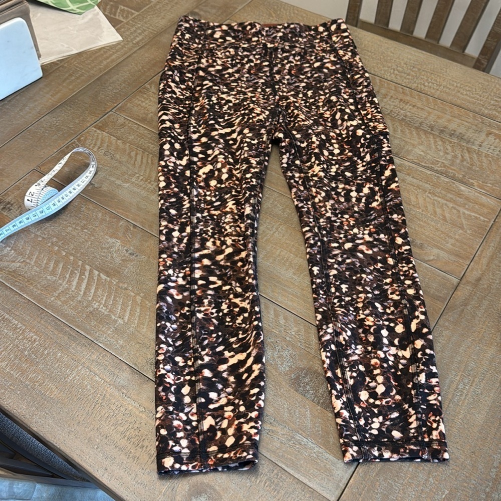 Lululemon Invigorate High-rise Crop Motion Flux Multi Size 6 - Picture 6 of 9